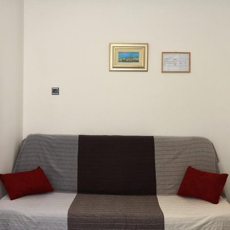 Apartmani Mikin Betina  Exteriör bild
